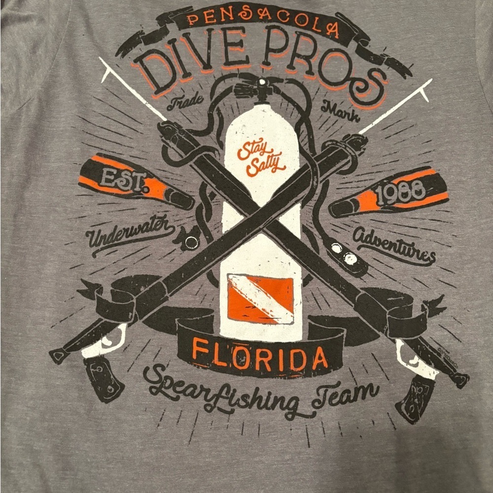 Pensacola dive pros Tee shirt NWT S